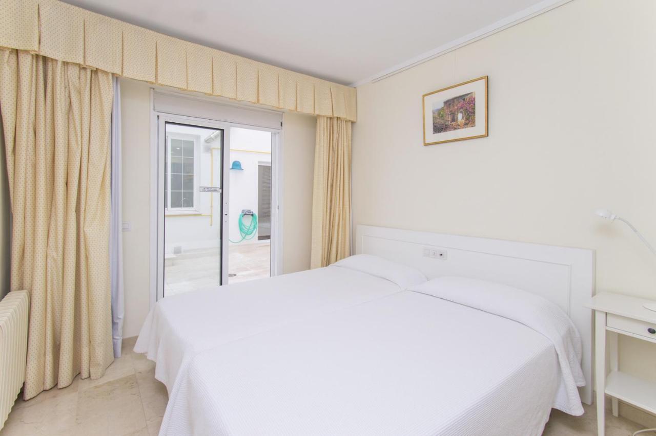 Seafront Ap Acuario Apartment Port de Pollença Ngoại thất bức ảnh
